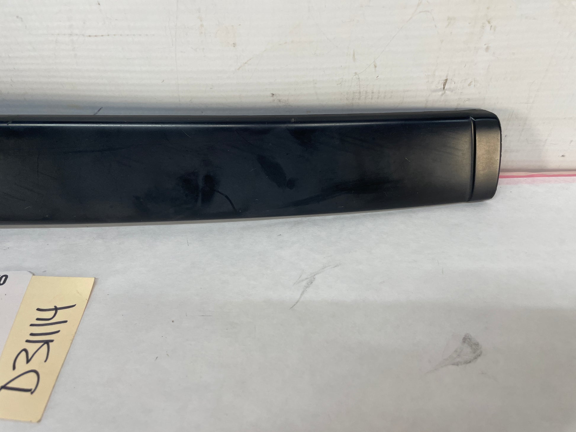 2005 Pontiac GTO LH Driver Exterior B Pillar Window Trim Applique Cover OEM - Day's Parts Yard