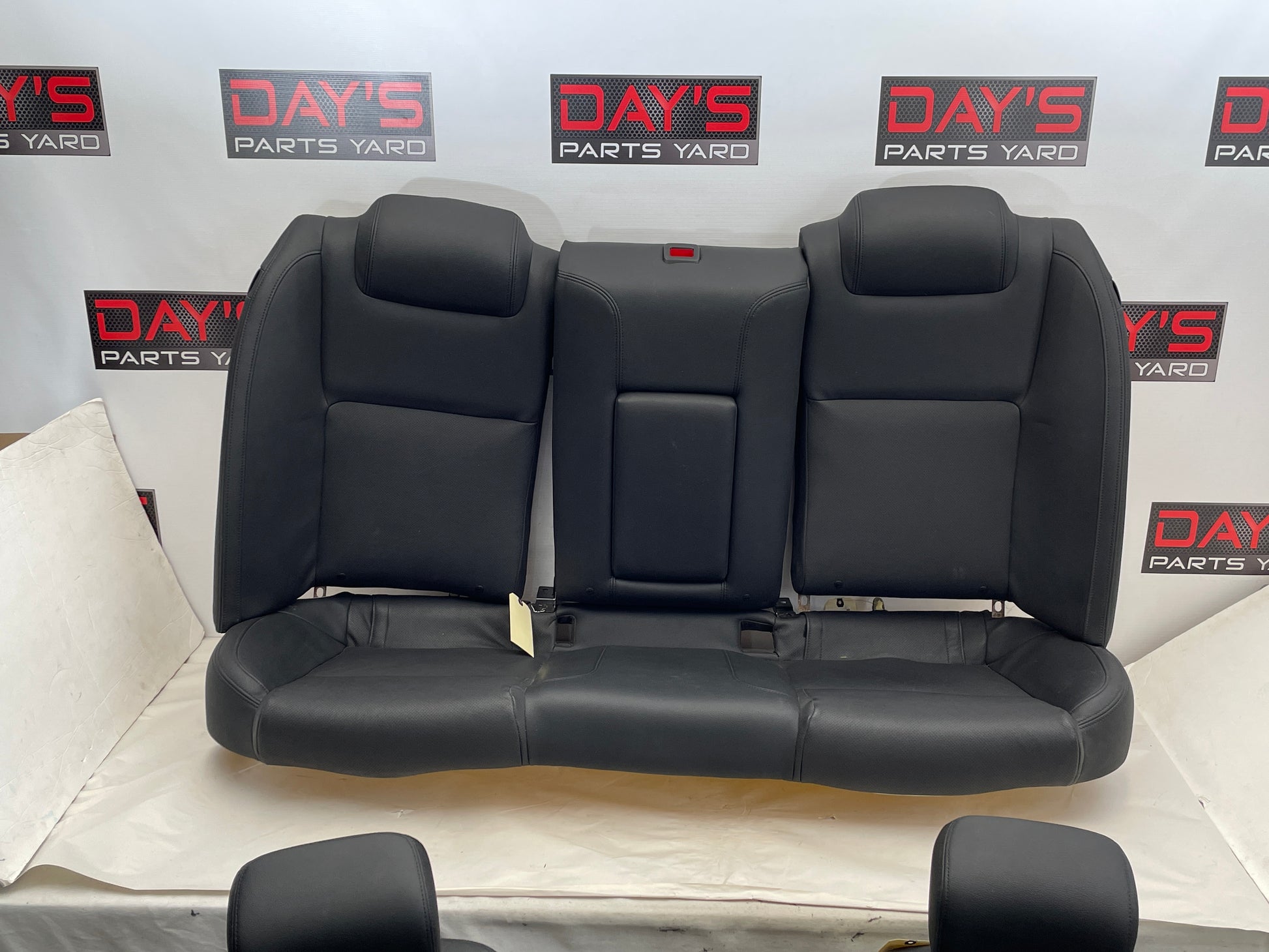2009 Pontiac G8 GT Rears  Black Leather OEM LOCAL PICK UP - Day's Parts Yard