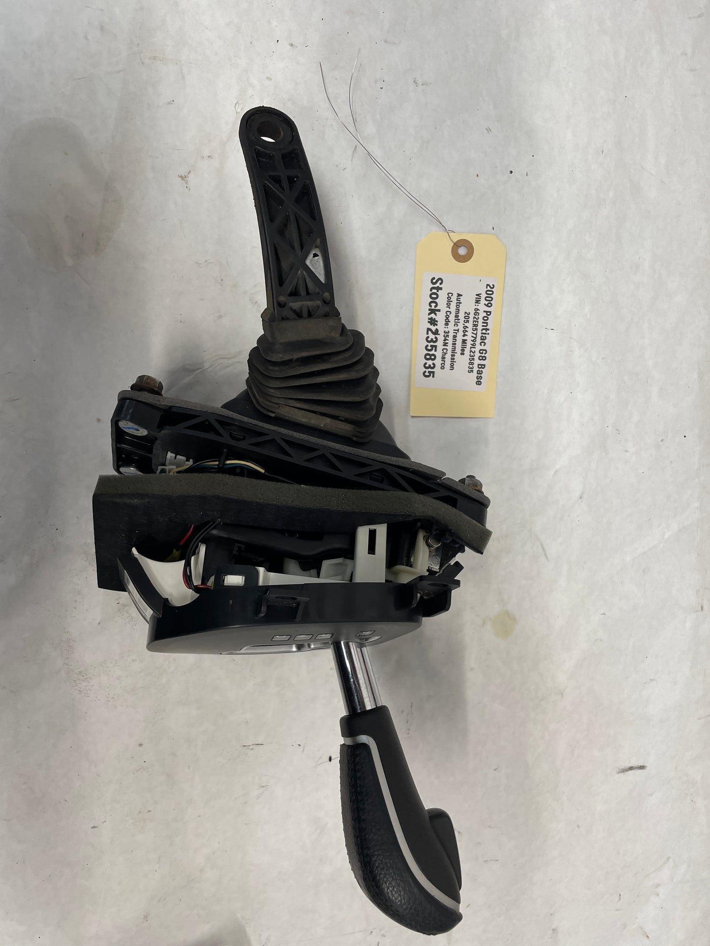 2009 Pontiac G8 Base Automatic Shifter Gear Selector Assembly OEM - Day's Parts Yard