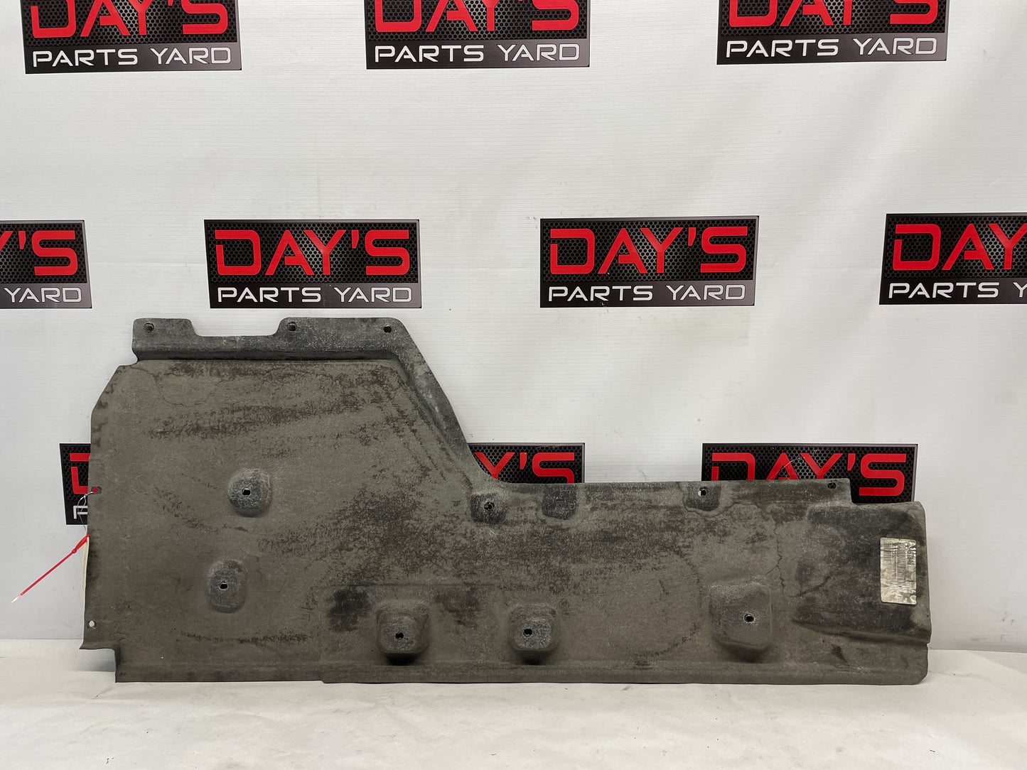 2016 Cadillac ATS-V Coupe RH Passenger Underbody Deflector Shield Cover Tray OEM
