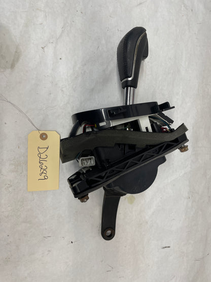 2009 Pontiac G8 Base Automatic Shifter Gear Selector Assembly OEM - Day's Parts Yard