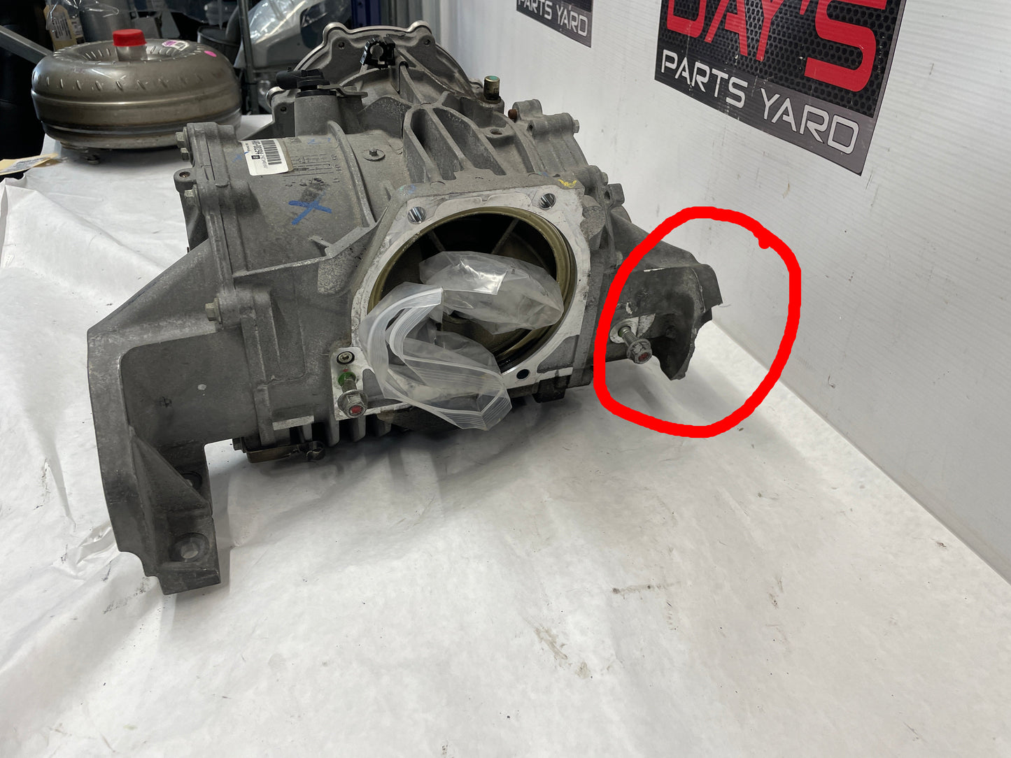 2005 Chevy C6 Corvette Rear End Differential Carrier 2.73 OEM 24k - Day's Parts Yard