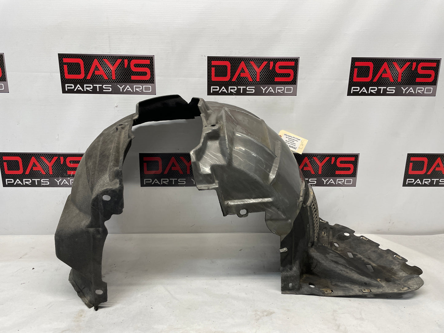 2016 Cadillac ATS-V Coupe LH Driver Front Fender Wheel Well Liner OEM