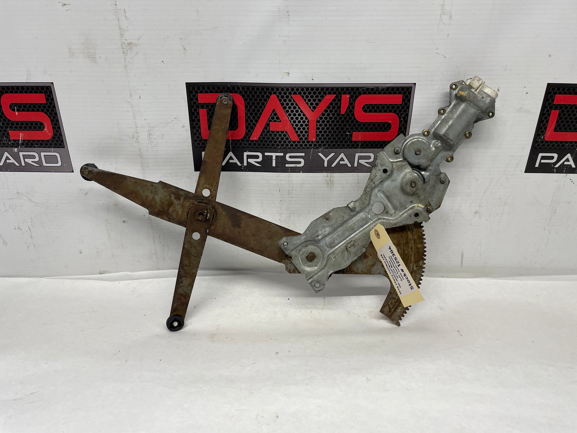 1998 Chevy Camaro Z28 LH Driver Window Regulator Motor OEM - Day's Parts Yard