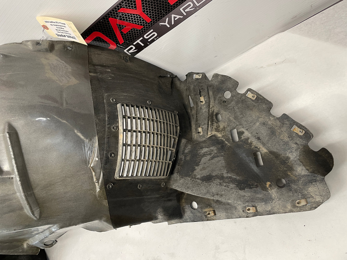 2016 Cadillac ATS-V Coupe LH Driver Front Fender Wheel Well Liner OEM