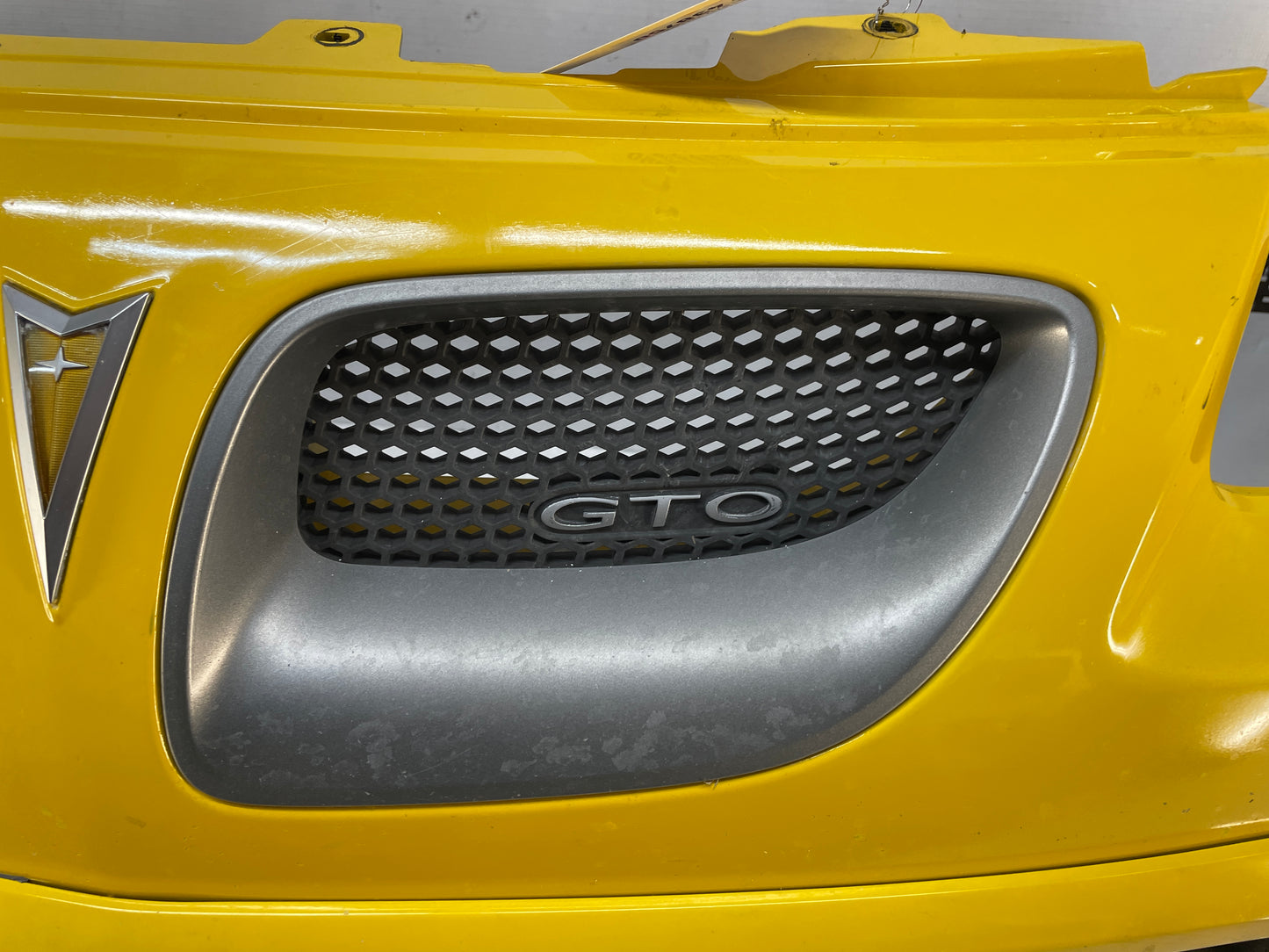 2005 Pontiac GTO Complete SAP Front Bumper Sport Appearance Package OEM