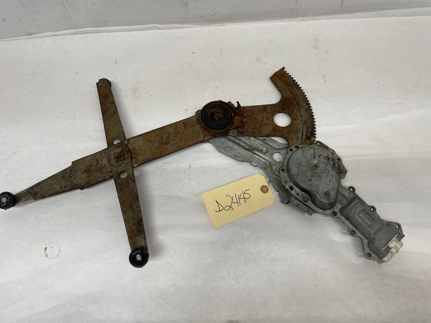 1998 Chevy Camaro Z28 LH Driver Window Regulator Motor OEM - Day's Parts Yard