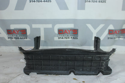 2014 Chevy SS Sedan Radiator Engine Air Inlet Duct OEM