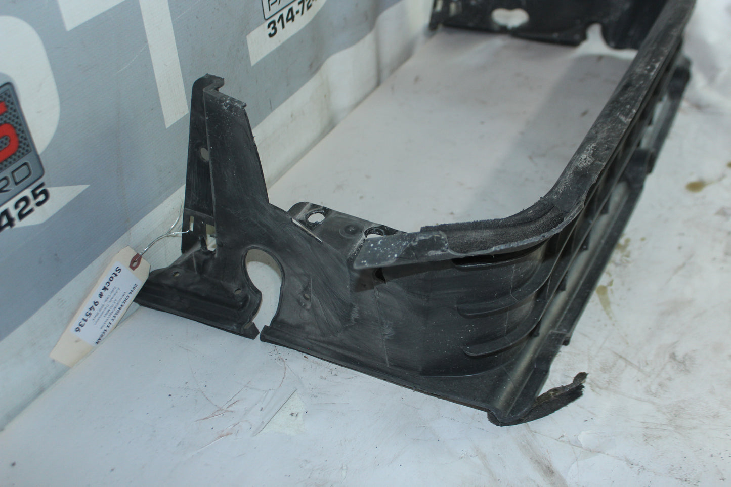 2014 Chevy SS Sedan Radiator Engine Air Inlet Duct OEM