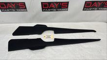 2009 Pontiac G8 Base RH & LH Passenger Center Console Side Trim OEM - Day's Parts Yard