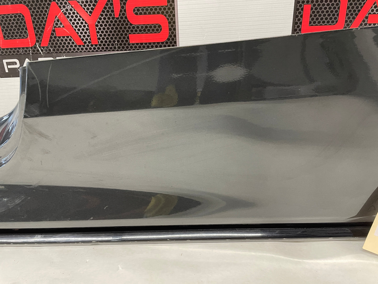 2016 Cadillac ATS-V Coupe LH Driver Side Skirt Rocker Molding Panel Black OEM