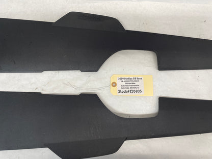 2009 Pontiac G8 Base RH & LH Passenger Center Console Side Trim OEM - Day's Parts Yard