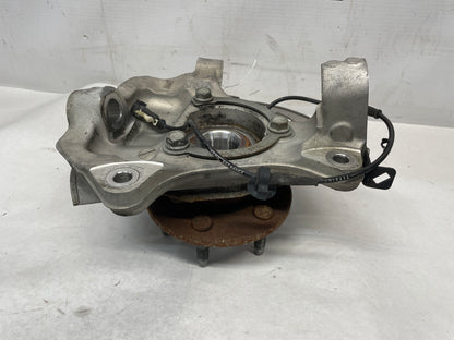 2018 Cadillac Escalade RH Passenger Front Spindle Knuckle Hub OEM