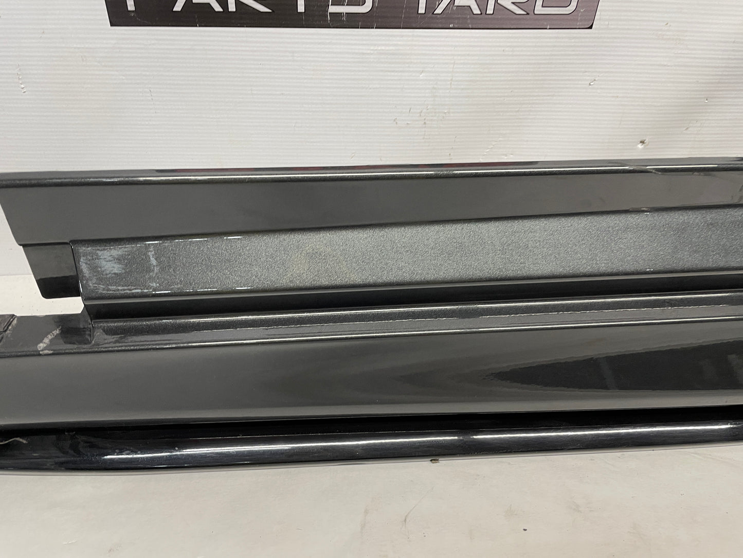 2016 Cadillac ATS-V Coupe LH Driver Side Skirt Rocker Molding Panel Black OEM