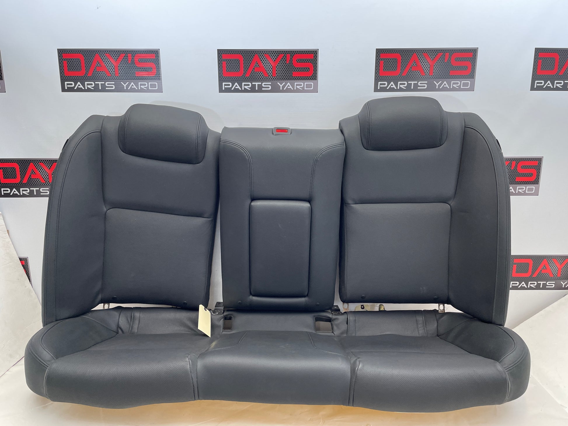 2009 Pontiac G8 GT Rears  Black Leather OEM LOCAL PICK UP - Day's Parts Yard