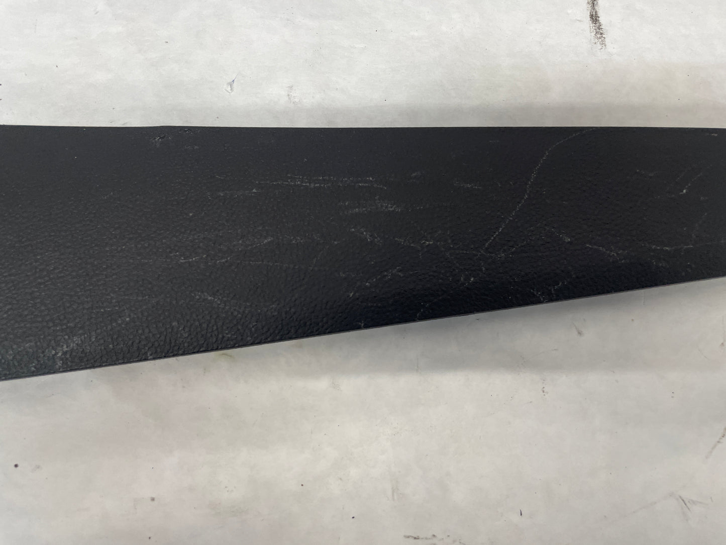2009 Pontiac G8 Base RH & LH Passenger Center Console Side Trim OEM - Day's Parts Yard