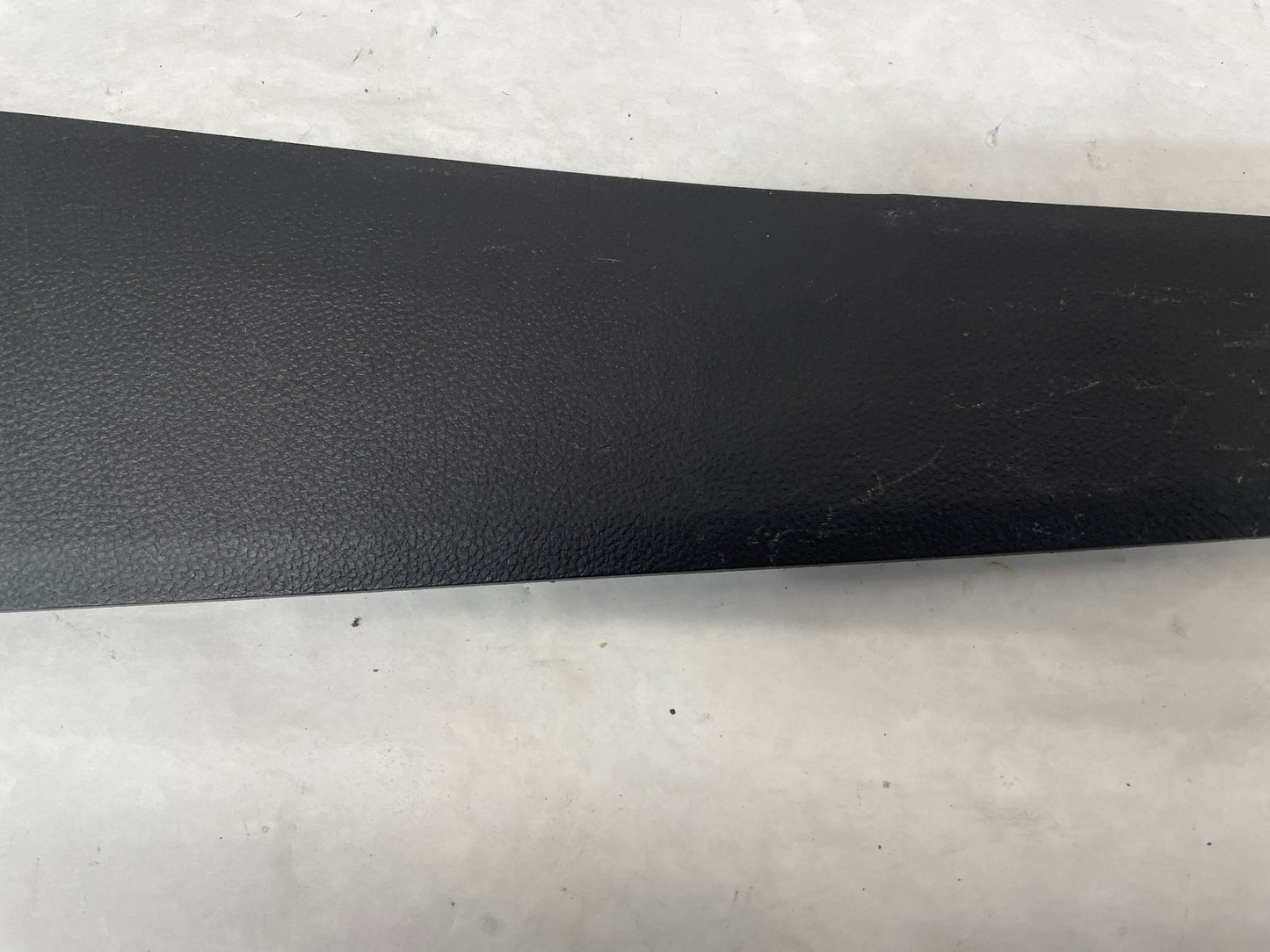 2009 Pontiac G8 Base RH & LH Passenger Center Console Side Trim OEM - Day's Parts Yard