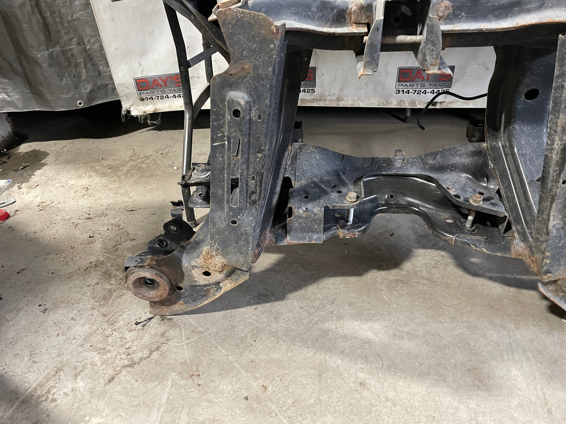 2014 Chevy SS Sedan Bare Rear Differential Cradle Subframe K Member OEM - Day's Parts Yard