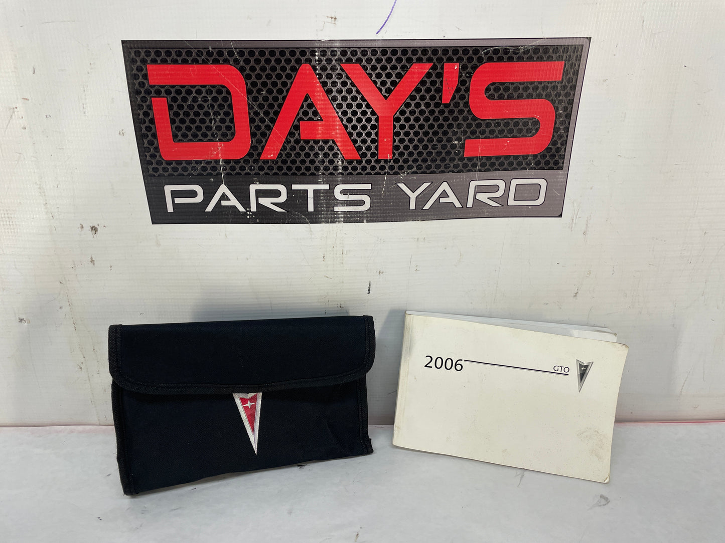 2006 Pontiac GTO Owners Manual Booklet OEM - Day's Parts Yard
