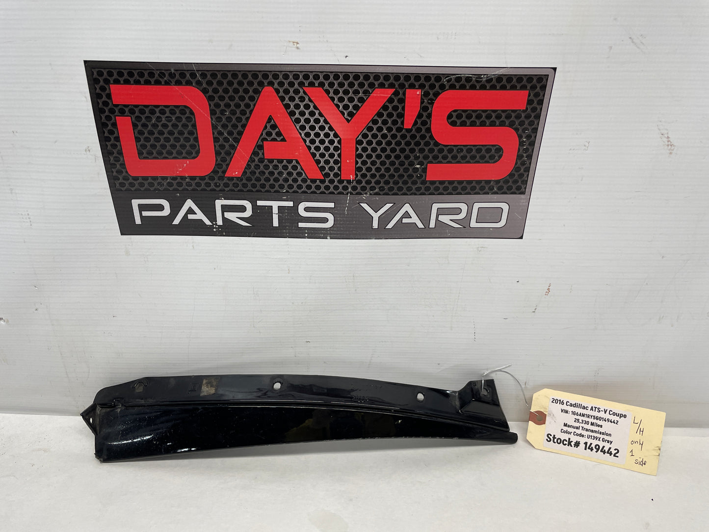 2016 Cadillac ATS-V Coupe Front Bumper Fascia Outer Air Deflector OEM