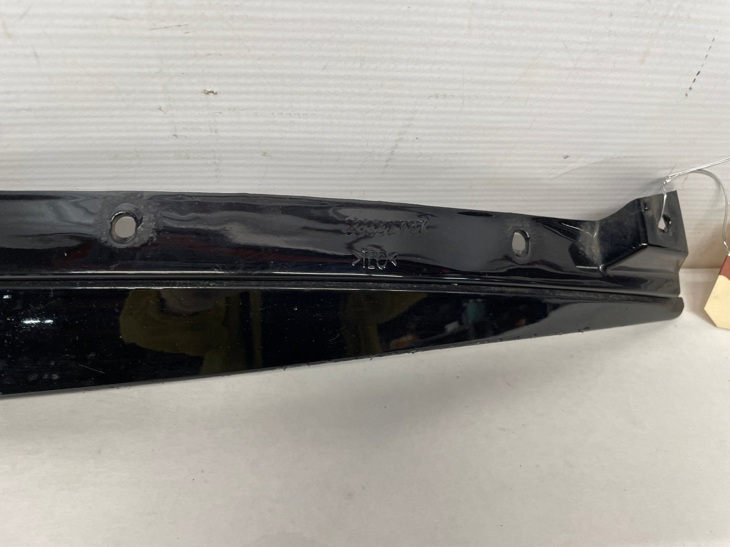 2016 Cadillac ATS-V Coupe Front Bumper Fascia Outer Air Deflector OEM