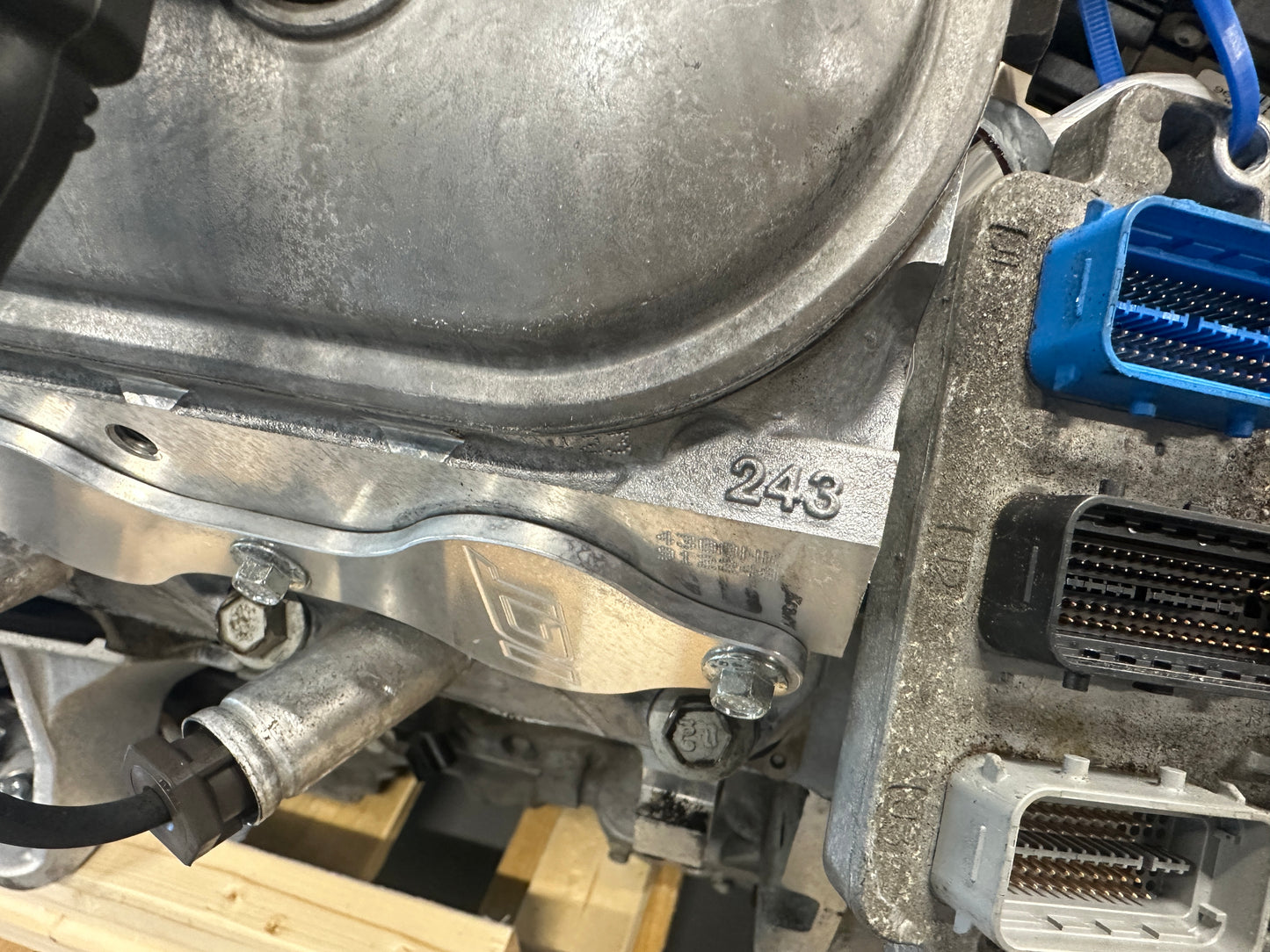 6.0 LS2 Engine 4L65 Automatic Transmission Drivetrain Pullout 400HP - Day's Parts Yard