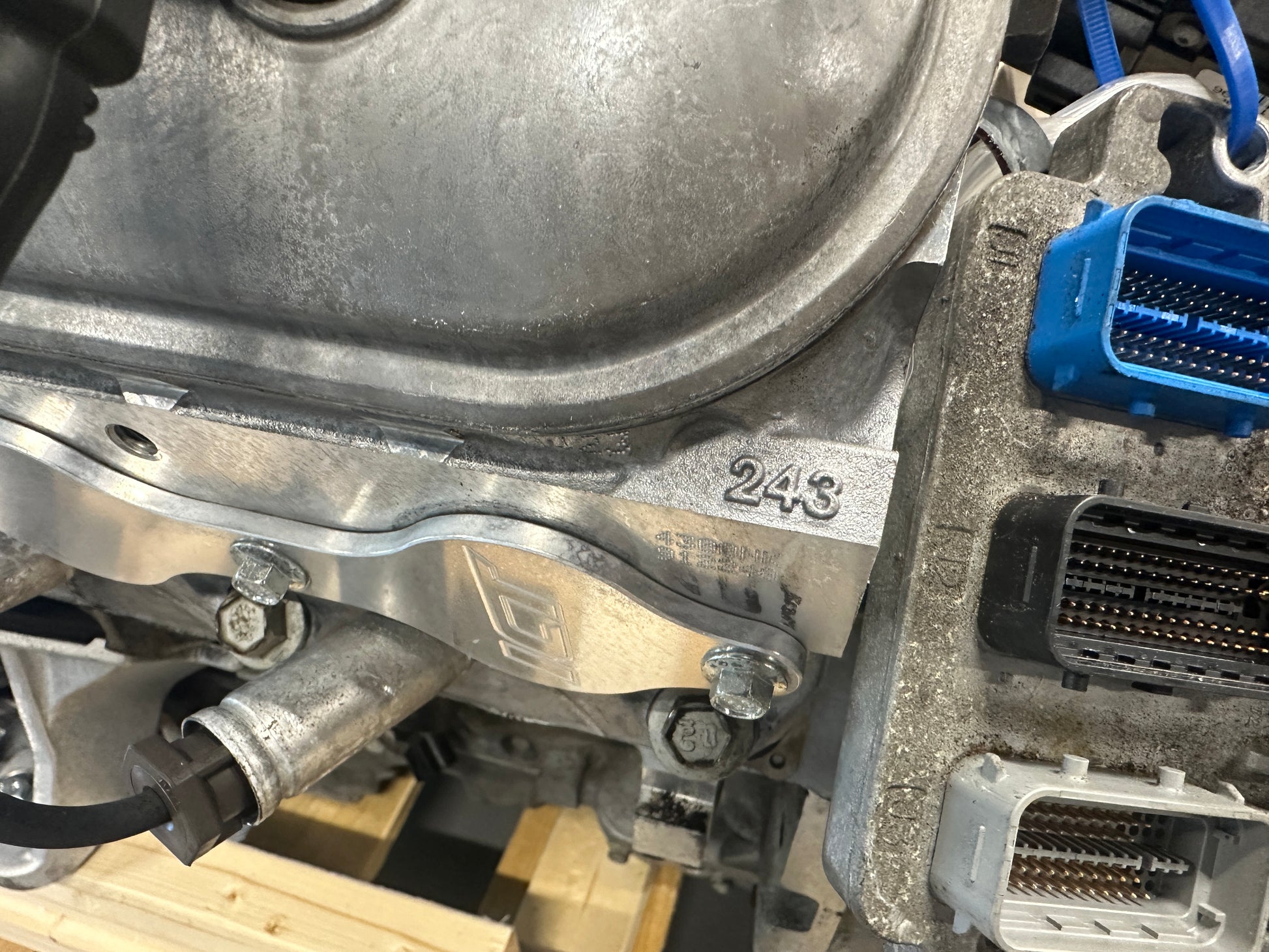 6.0 LS2 Engine 4L65 Automatic Transmission Drivetrain Pullout 400HP - Day's Parts Yard