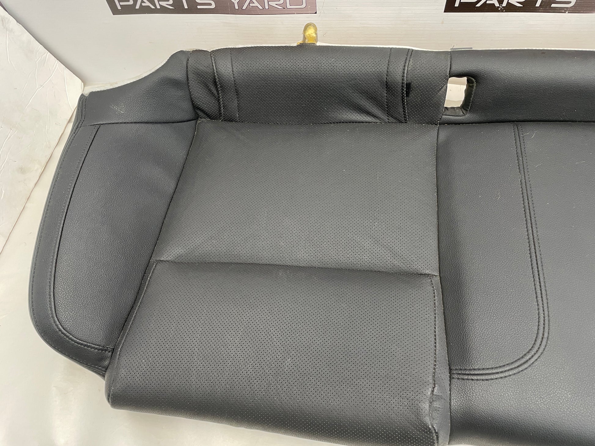 2009 Pontiac G8 GT Rears  Black Leather OEM LOCAL PICK UP - Day's Parts Yard