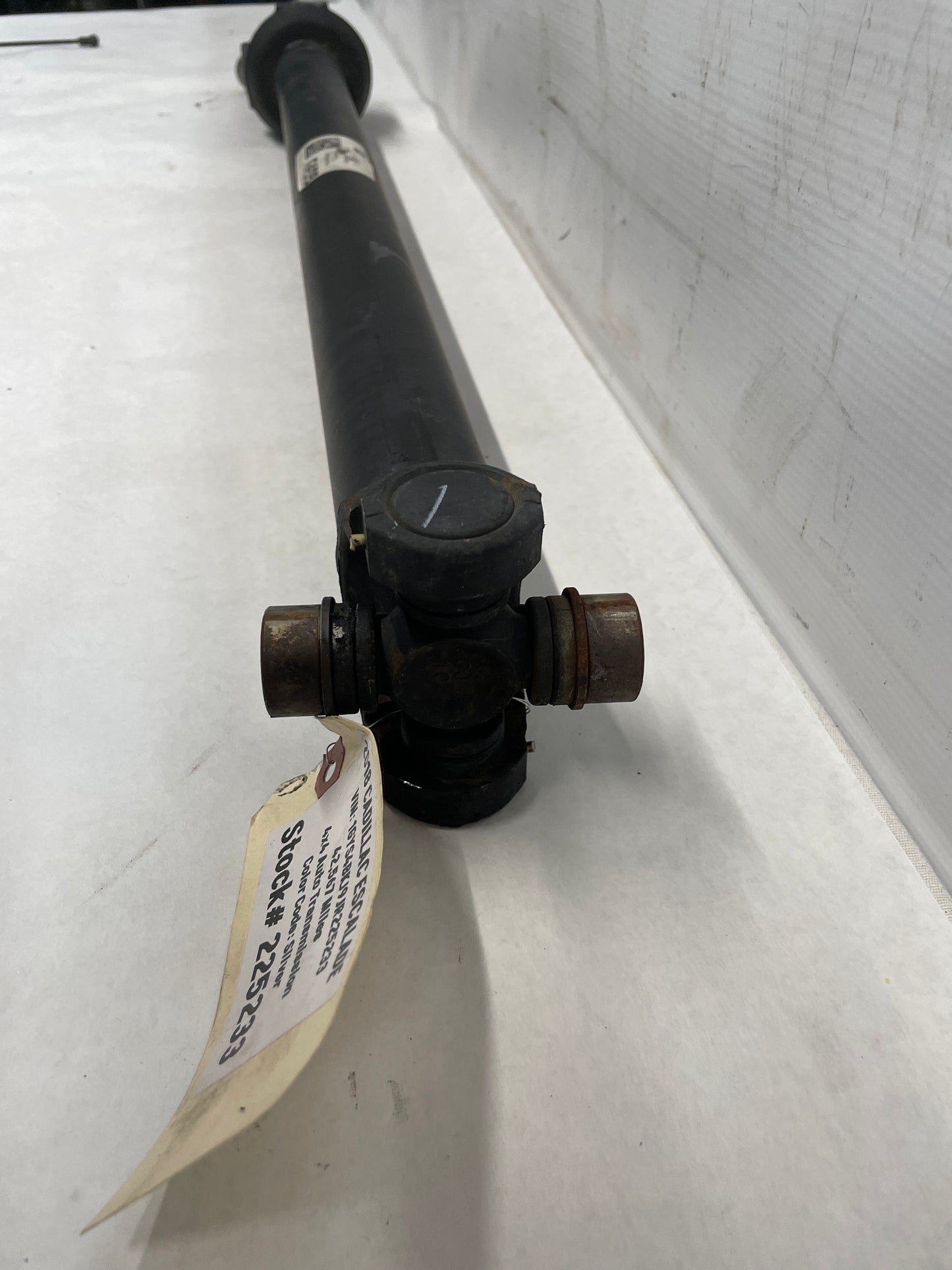 2018 Cadillac Escalade Front Driveshaft Drive Prop Shaft OEM - Day's Parts Yard