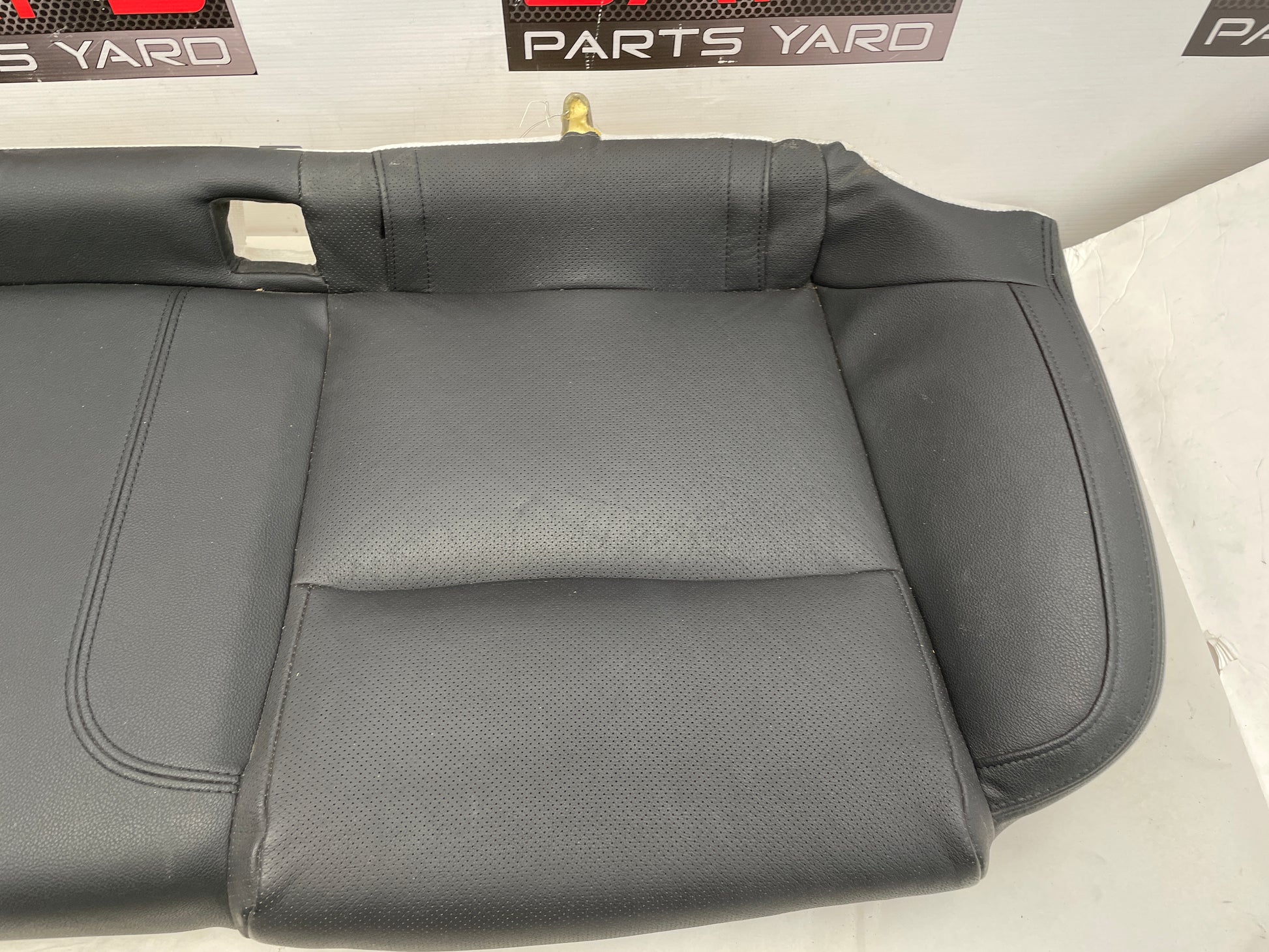 2009 Pontiac G8 GT Rears  Black Leather OEM LOCAL PICK UP - Day's Parts Yard
