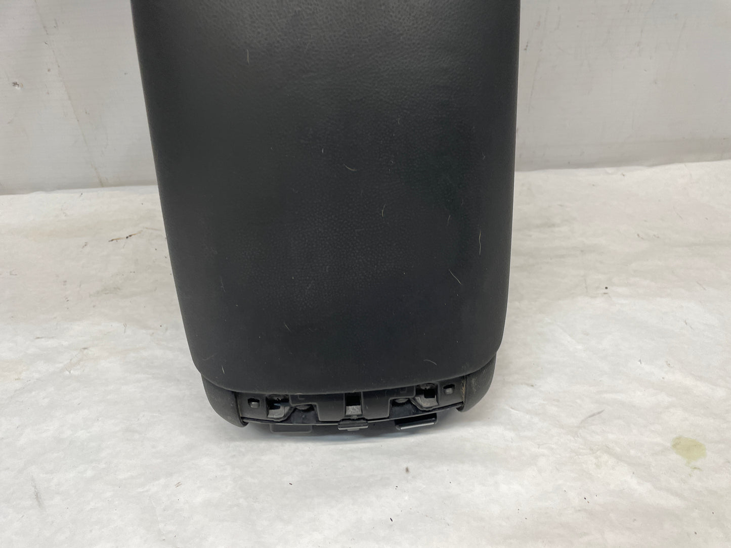 2009 Pontiac G8 Base Center Console Bare OEM - Day's Parts Yard