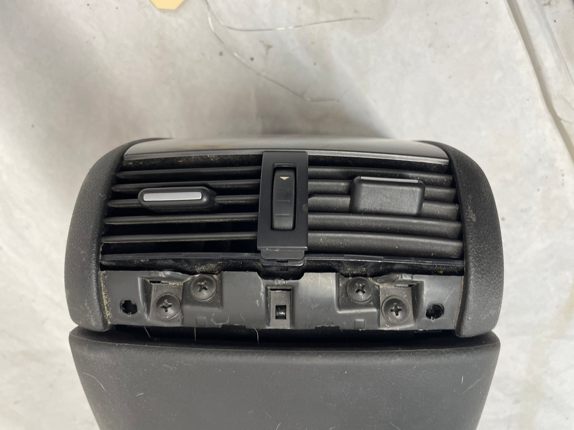 2009 Pontiac G8 Base Center Console Bare OEM - Day's Parts Yard