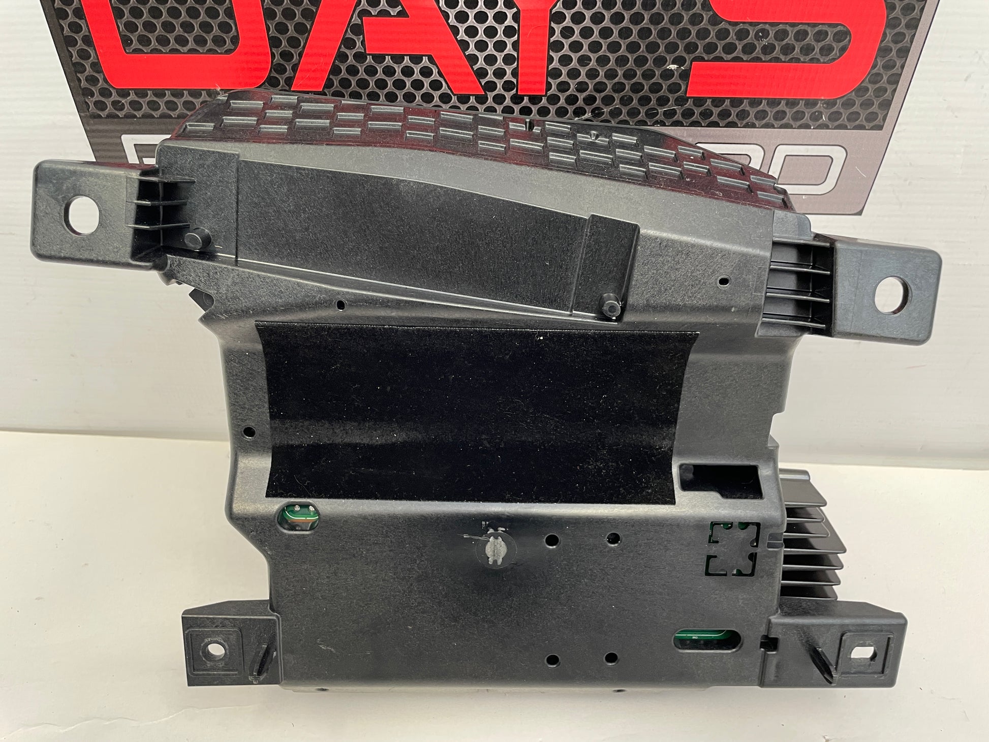 2014-17 SS Sedan Heads Up Display HUD OEM - Day's Parts Yard