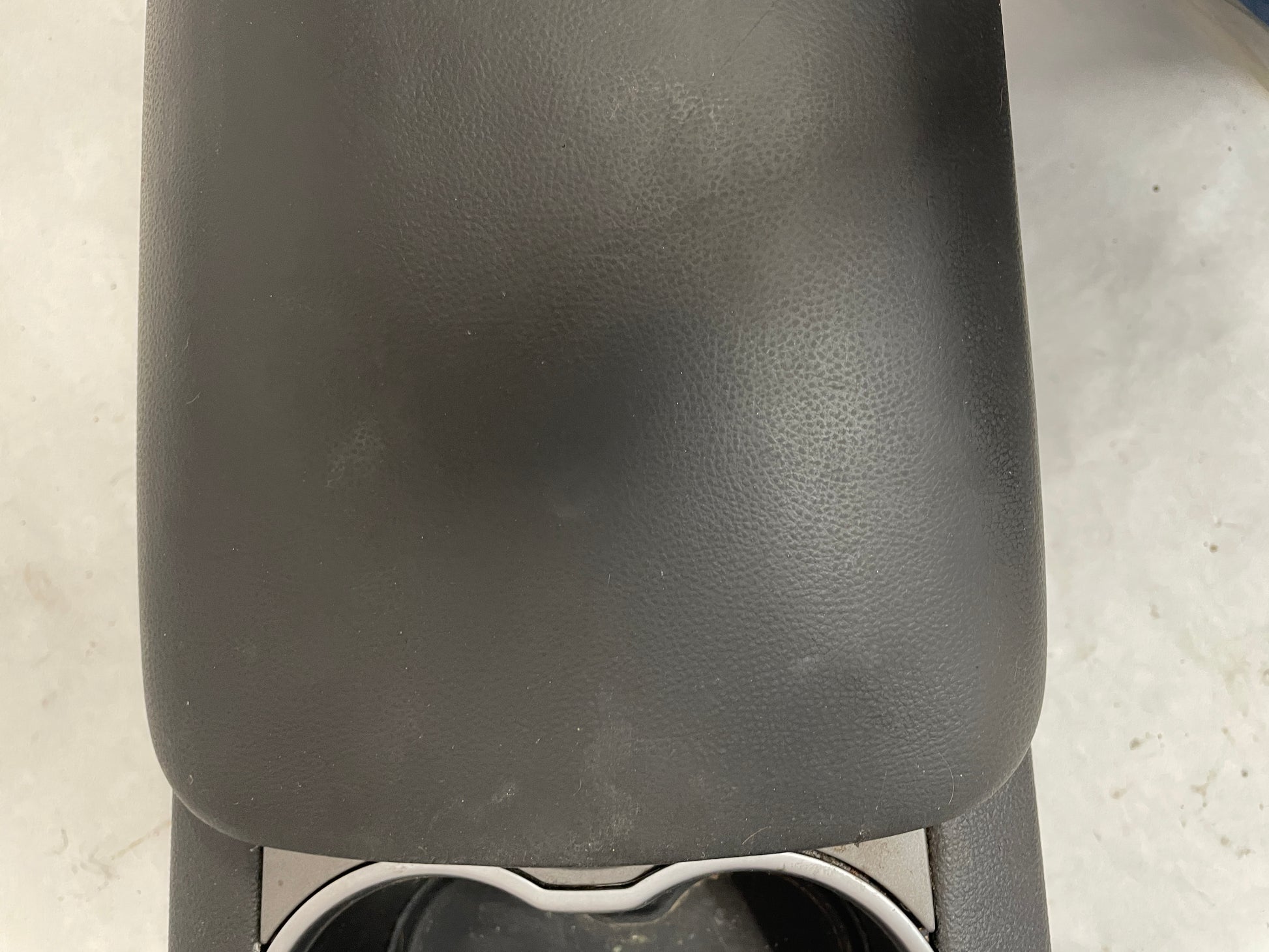 2009 Pontiac G8 Base Center Console Bare OEM - Day's Parts Yard