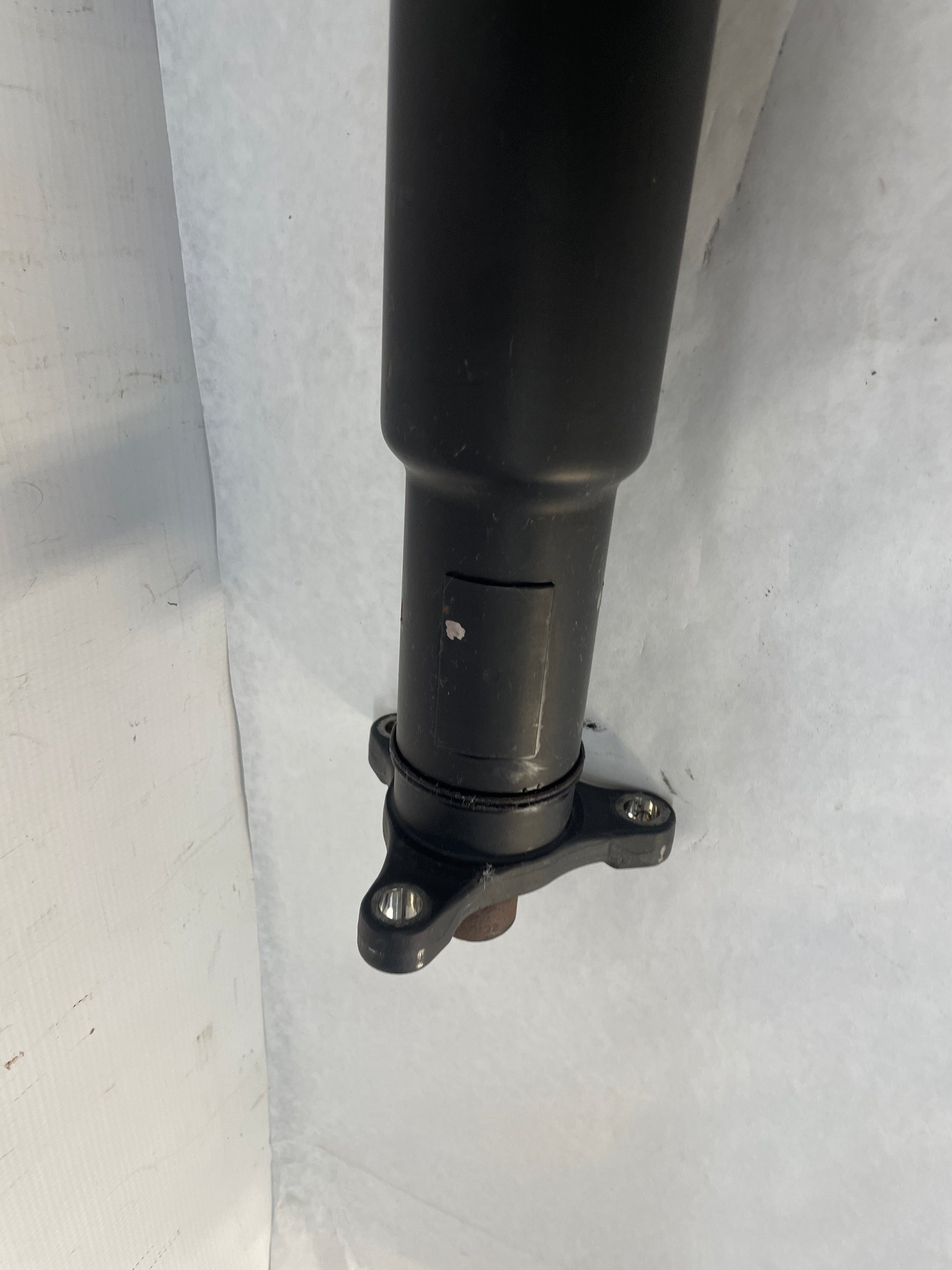 2014 Chevy Camaro SS Driveshaft Drive Propeller Shaft Line OEM - Day's Parts Yard