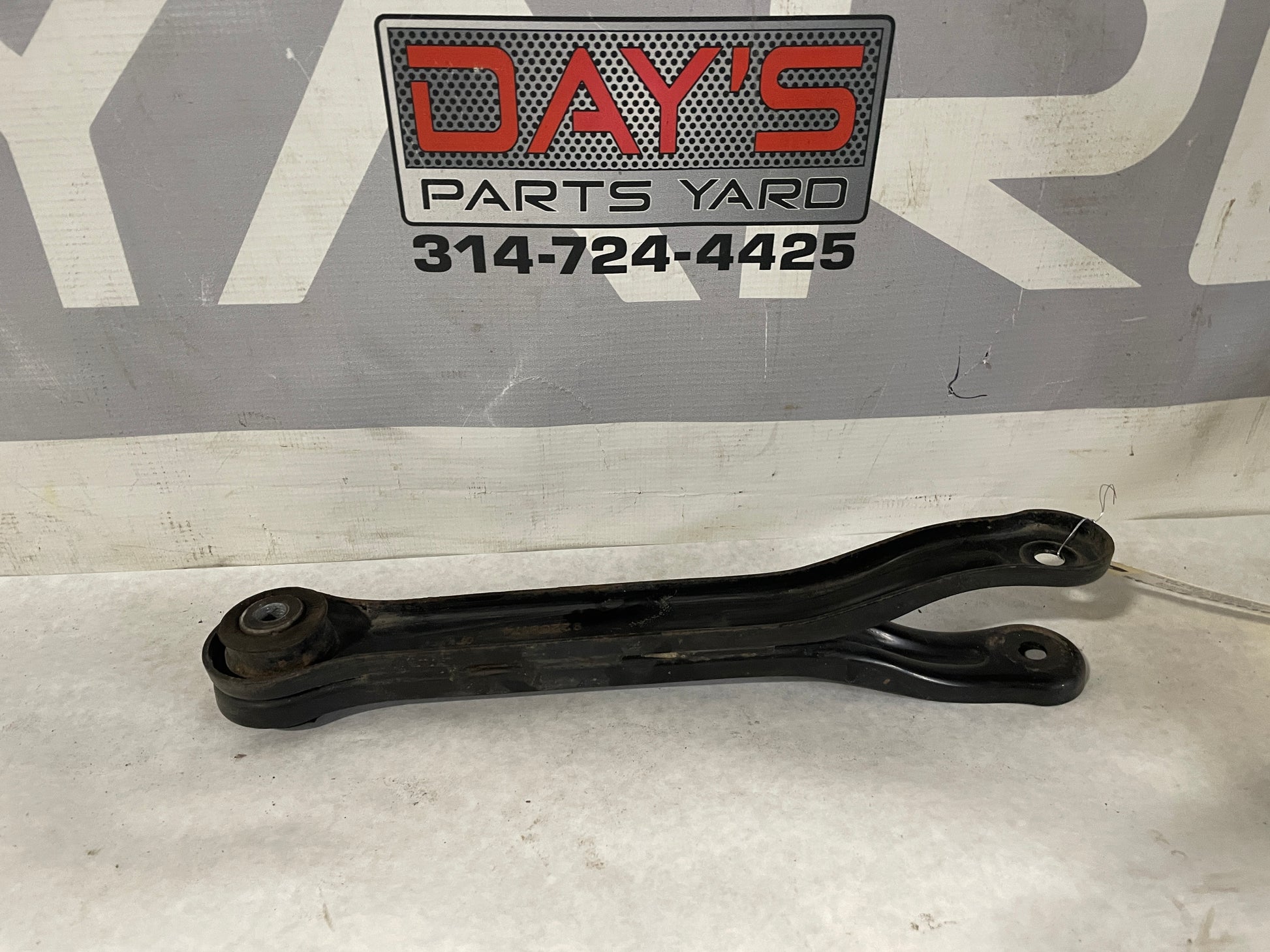 2014 Chevrolet SS Sedan LH Driver Rear Suspension Trailing Control Arm OEM - Day's Parts Yard
