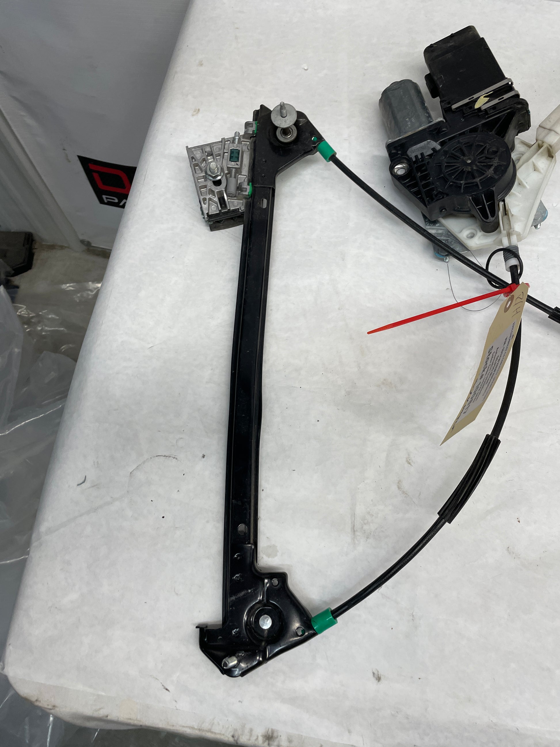 2011 Chevy C6 Corvette Grand Sport RH Passenger Front Window Regulator w/ Motor OEM - Day's Parts Yard