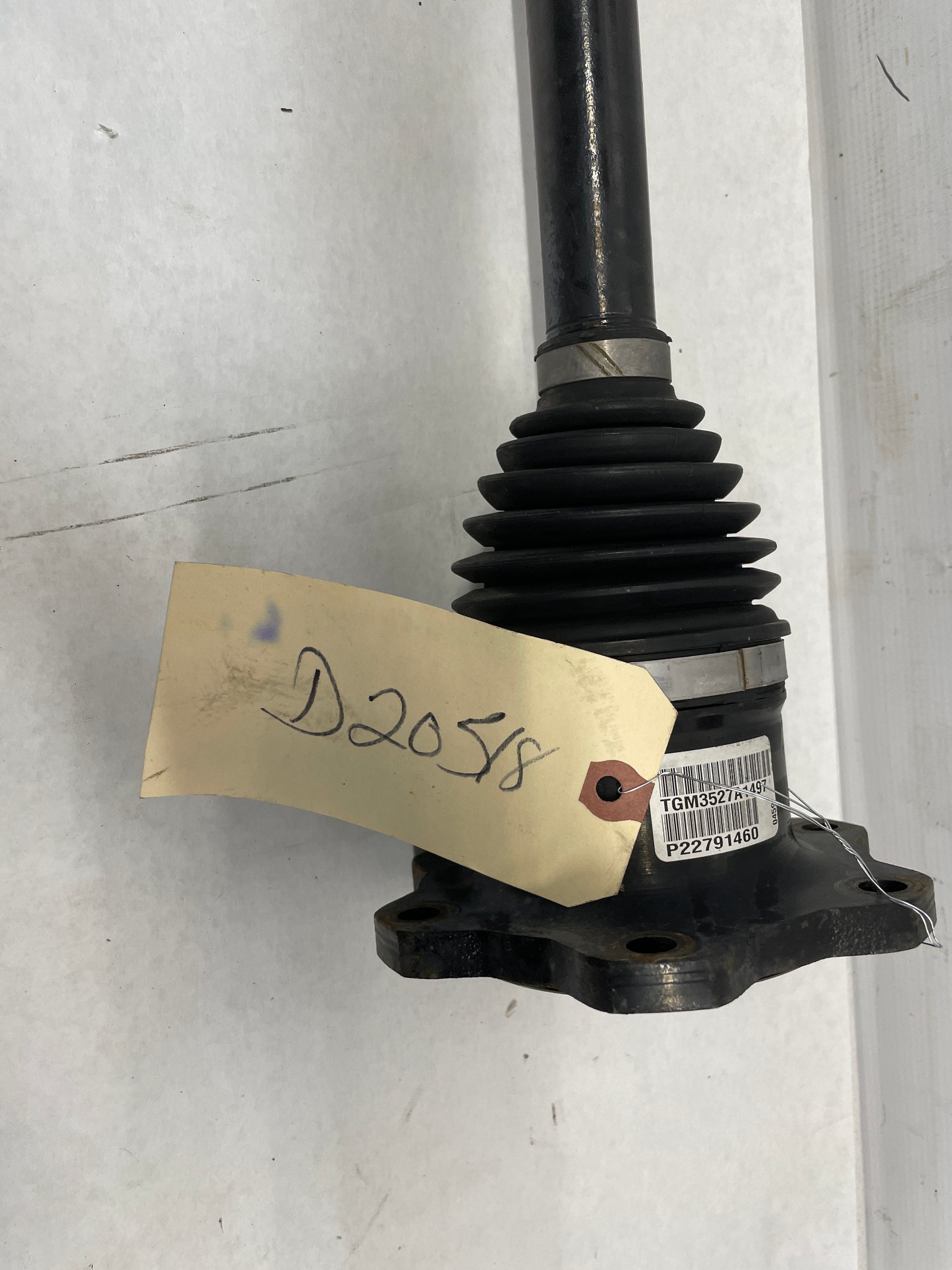 2018 Cadillac Escalade LH Driver Front CV Axle Half Shaft OEM - Day's Parts Yard
