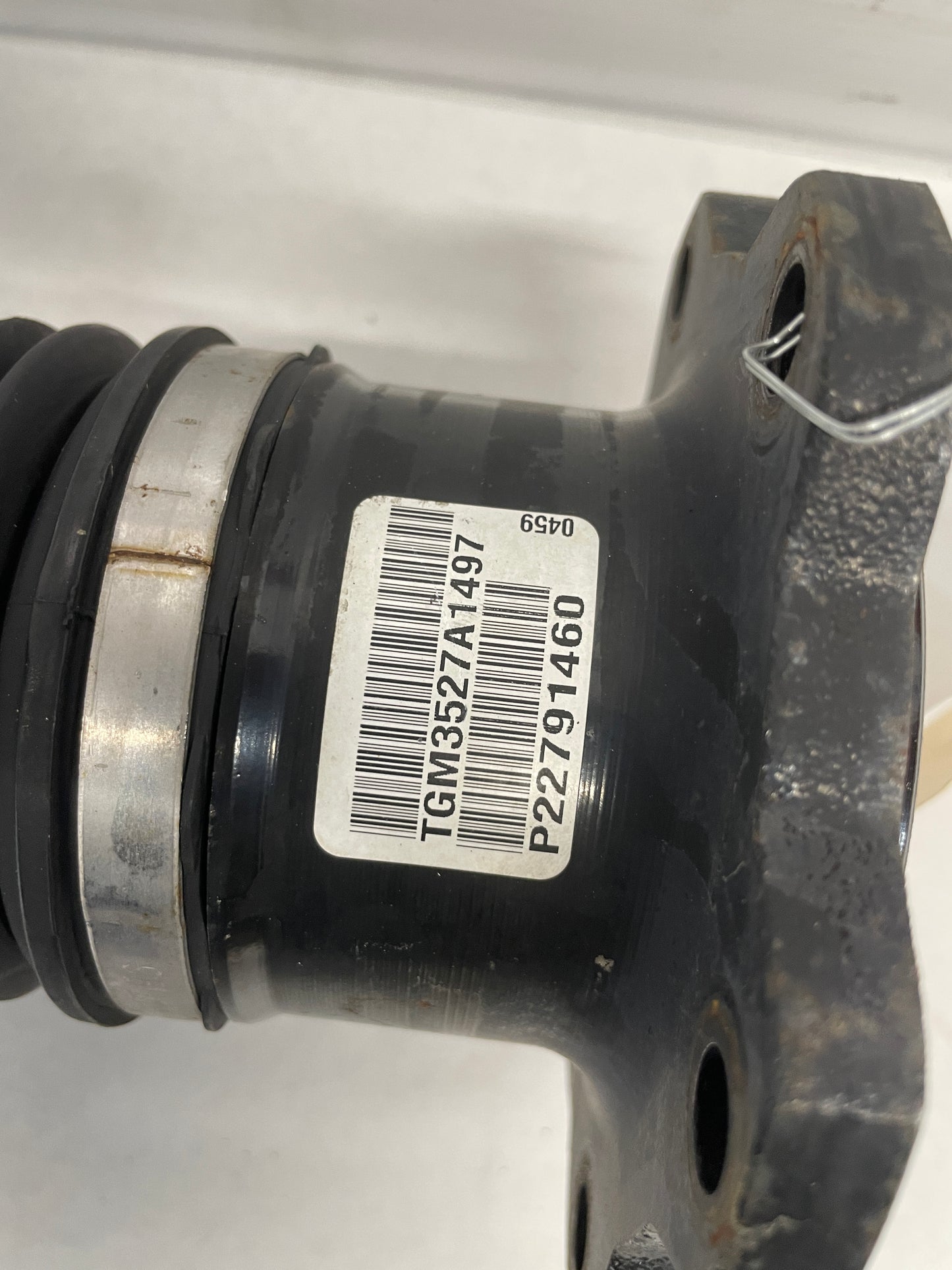 2018 Cadillac Escalade LH Driver Front CV Axle Half Shaft OEM - Day's Parts Yard