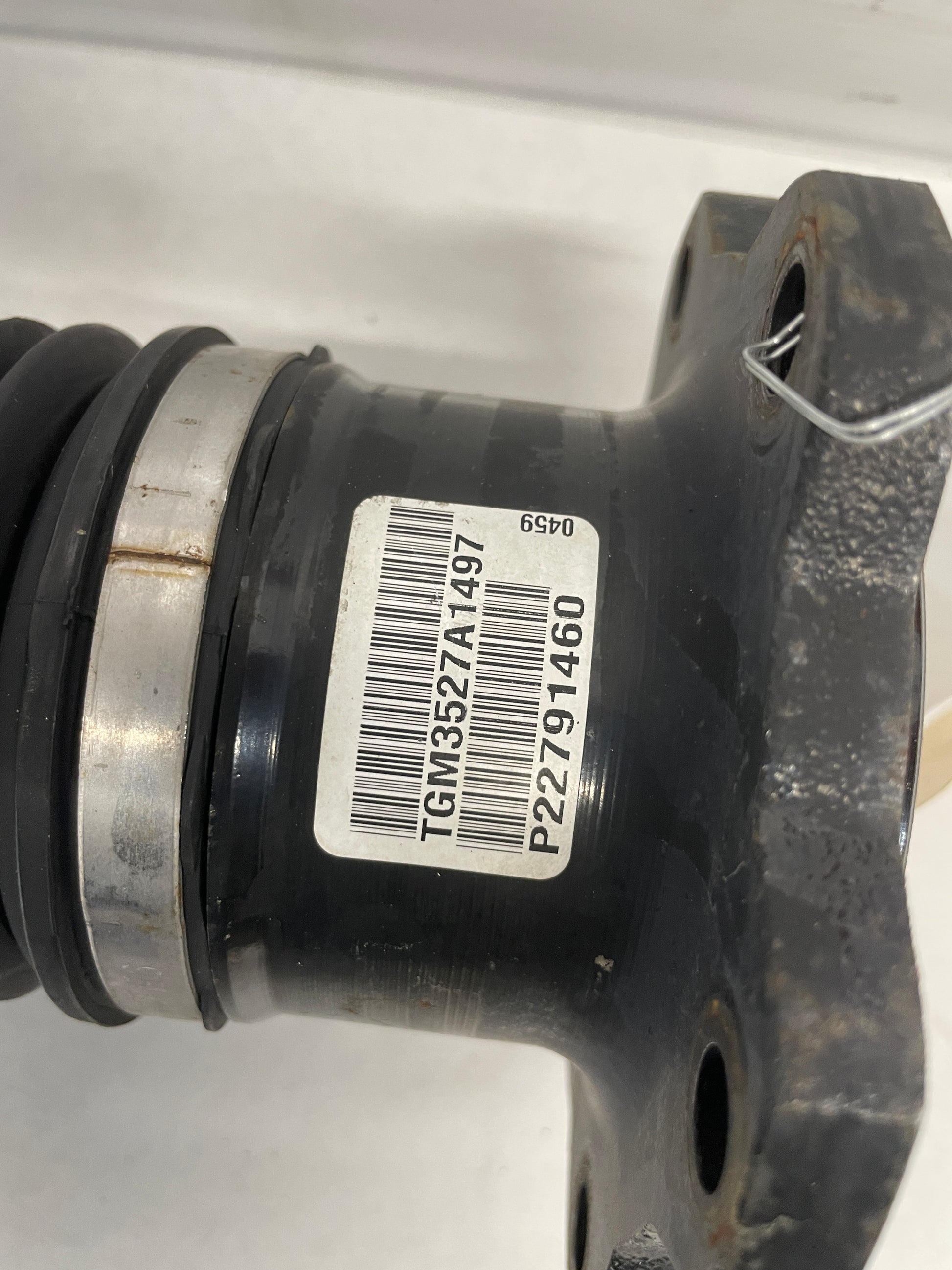 2018 Cadillac Escalade LH Driver Front CV Axle Half Shaft OEM - Day's Parts Yard