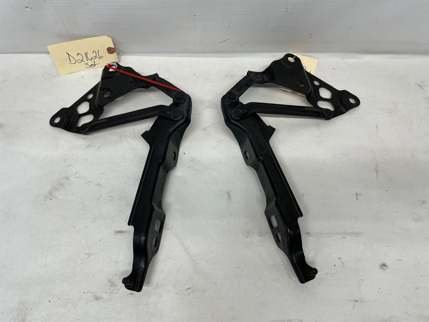2016 Cadillac ATS-V Coupe RH & LH Hood Hinges Set OEM
