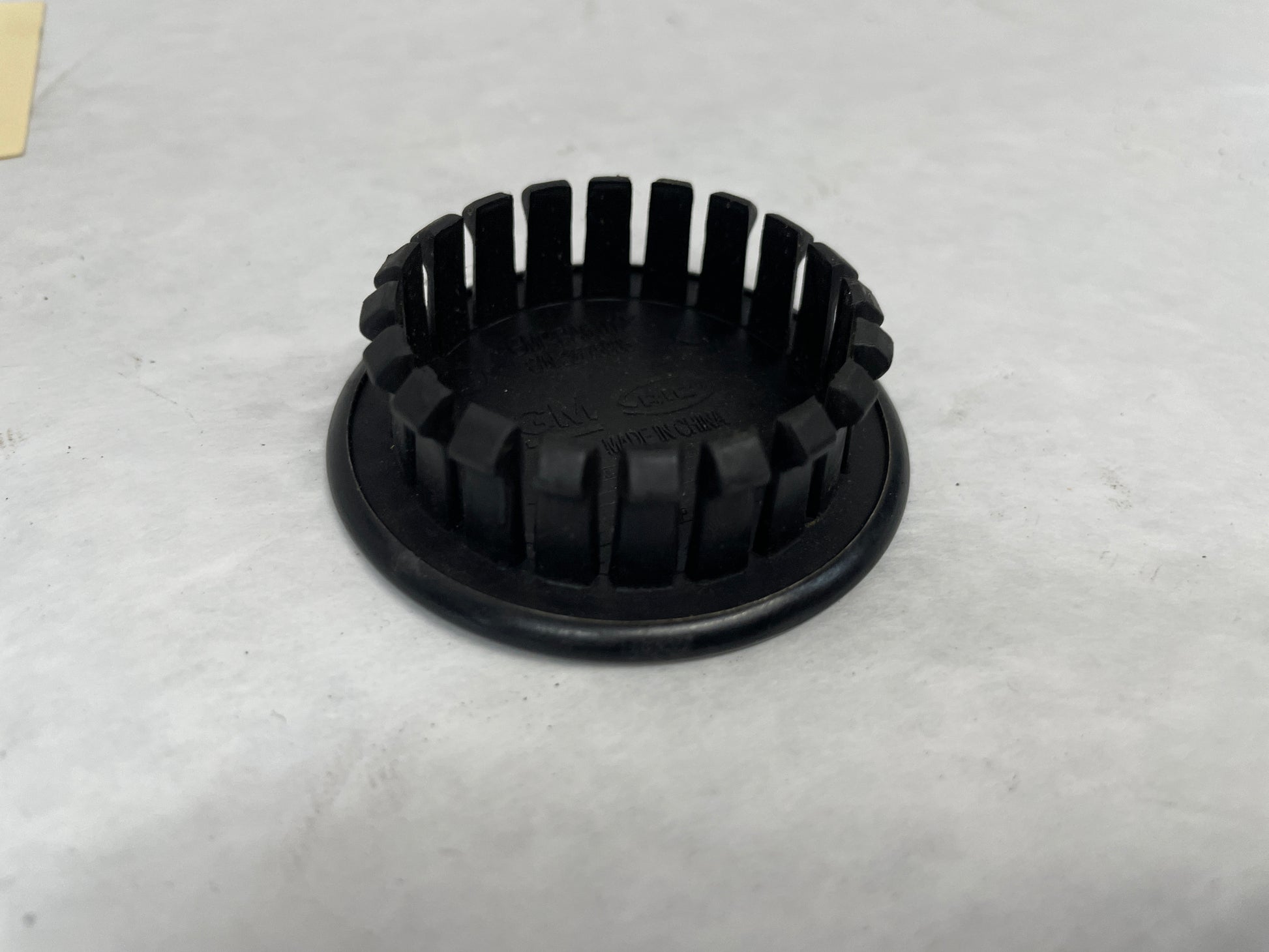 2020 Chevy Camaro SS LZ Wheel Center Cap OEM - Day's Parts Yard