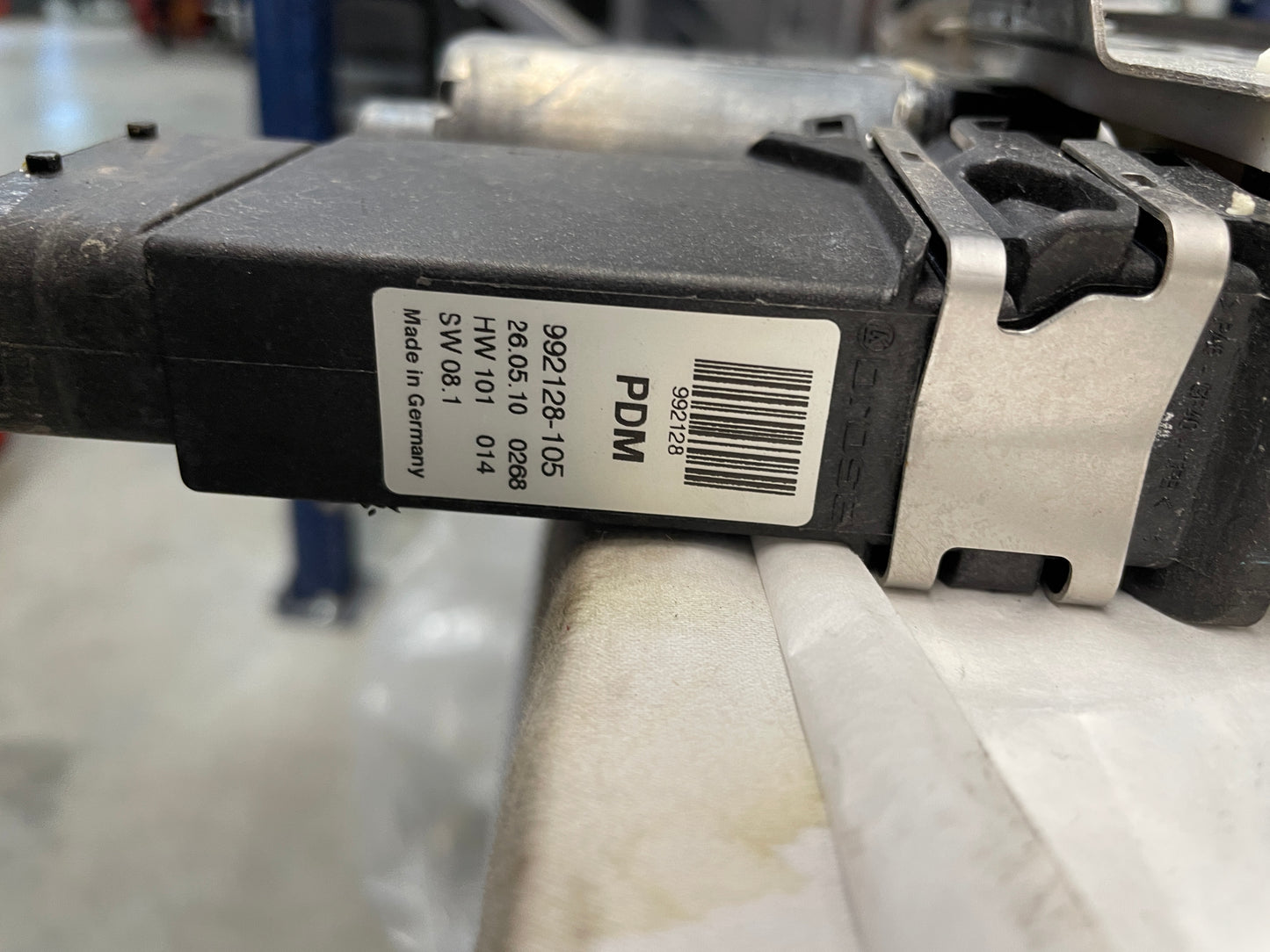 2011 Chevy C6 Corvette Grand Sport RH Passenger Front Window Regulator w/ Motor OEM - Day's Parts Yard