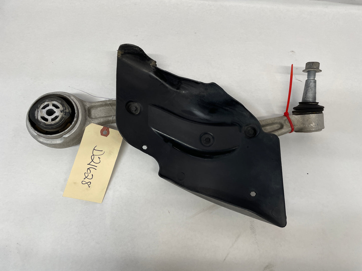 2016 Cadillac ATS-V Coupe RH Passenger Front Lower Control Arm Link OEM