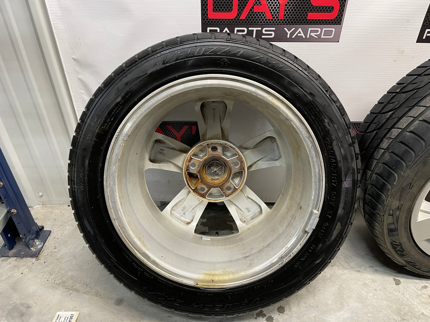 2004 Pontiac GTO Wheels and Tires 17X8 OEM