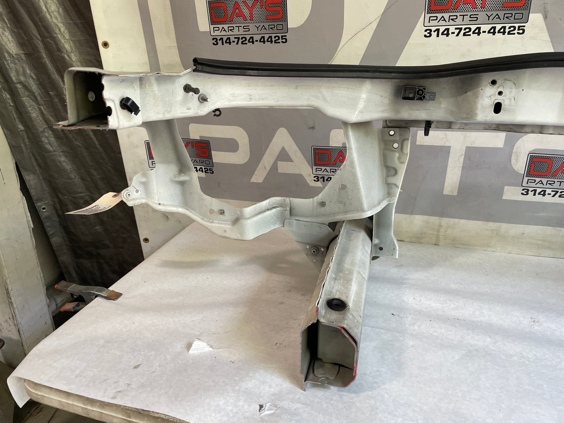 2015 Chevy Camaro SS Radiator Core Support Bracket Brace Structure OEM - Day's Parts Yard