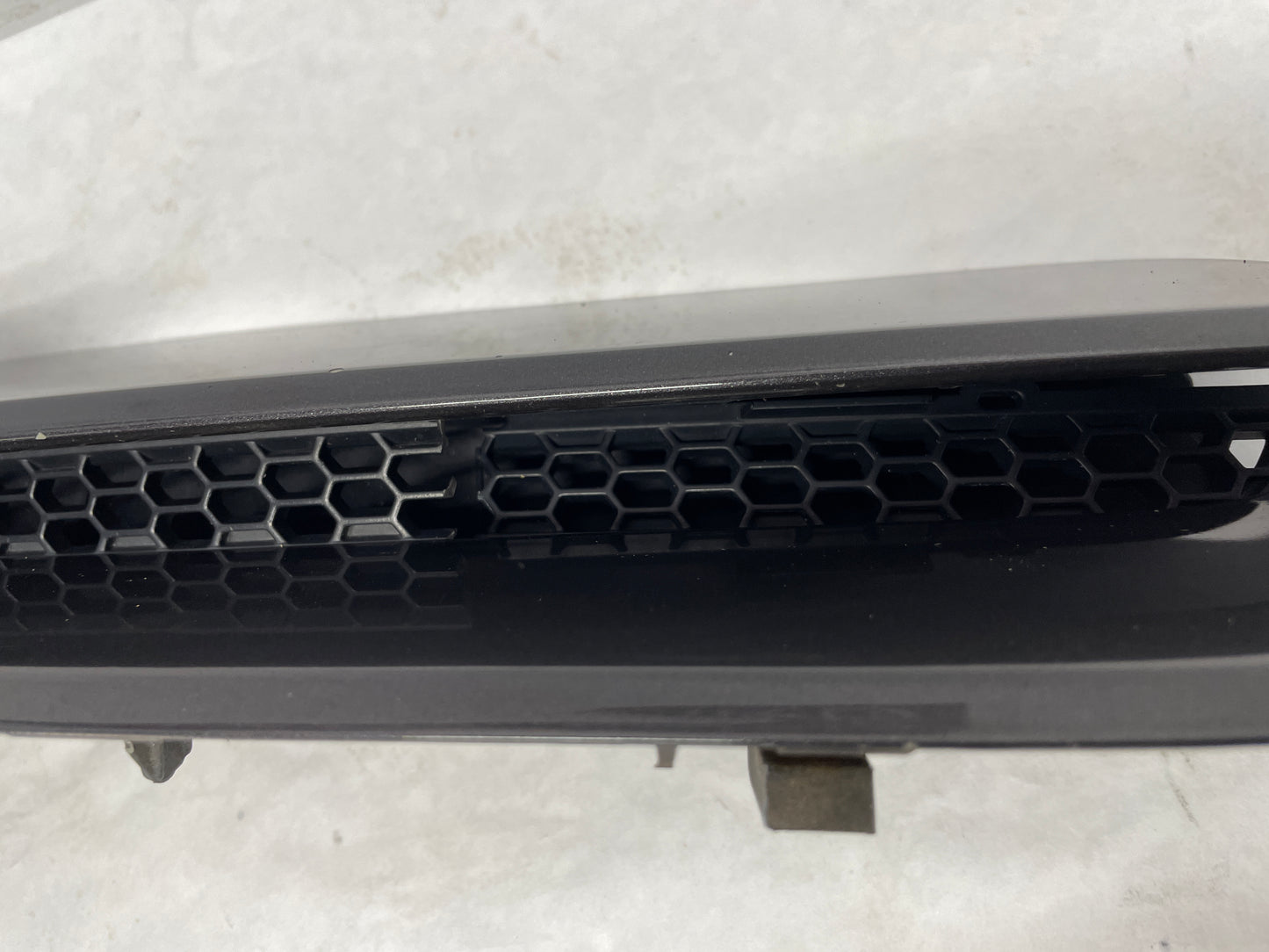 2009 Pontiac G8 Base RH Passenger Hood Vent Scoop OEM - Day's Parts Yard