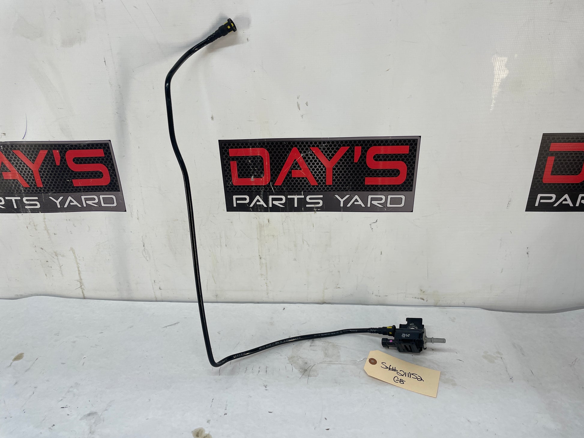 2009 Pontiac G8 GT Intake Manifold EVAP Purge Valve Lines Tubes Hoses Lines OEM - Day's Parts Yard