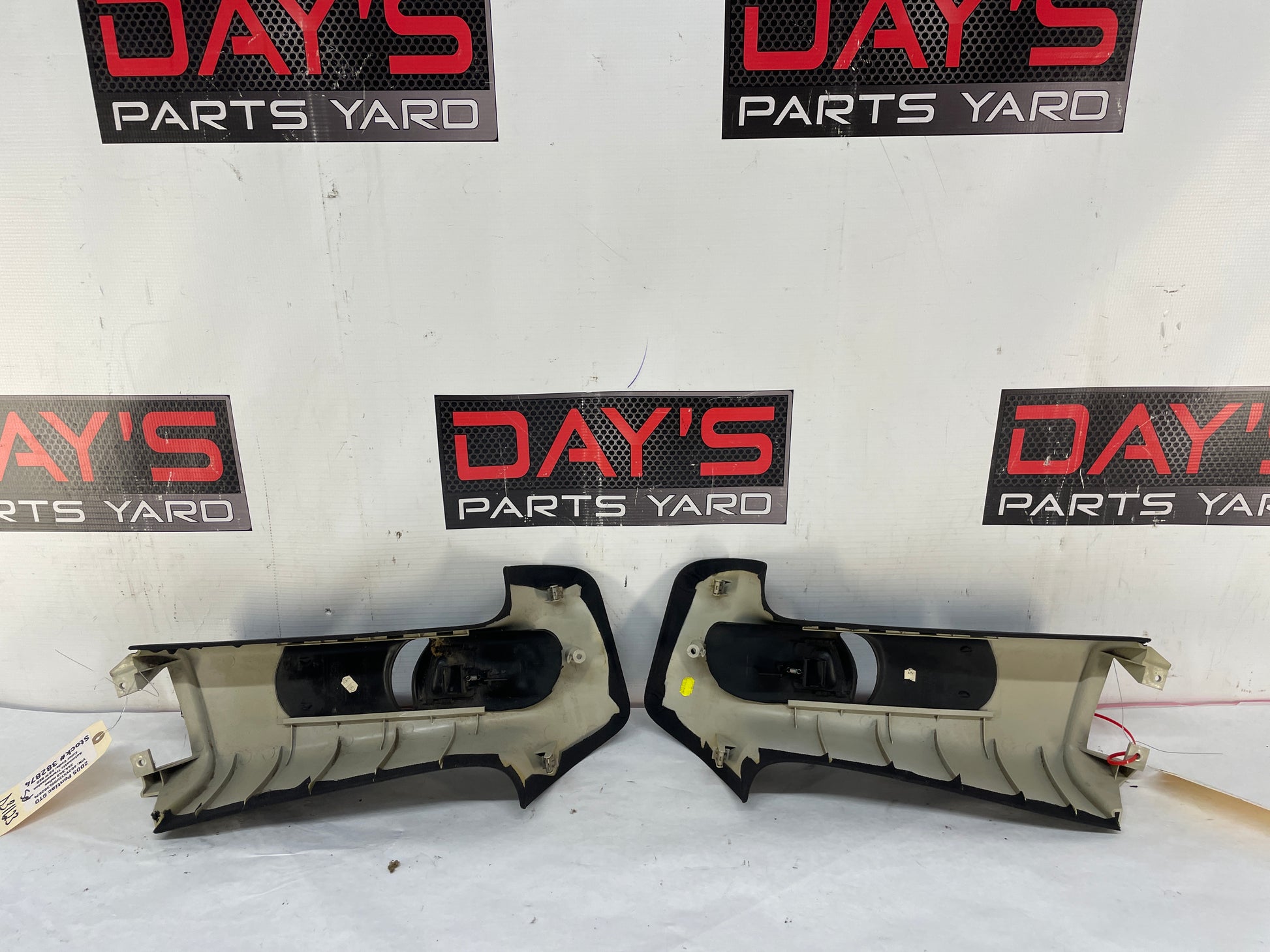 2005 Pontiac GTO RH & LH Interior B Pillar Seat Belt Trim OEM - Day's Parts Yard