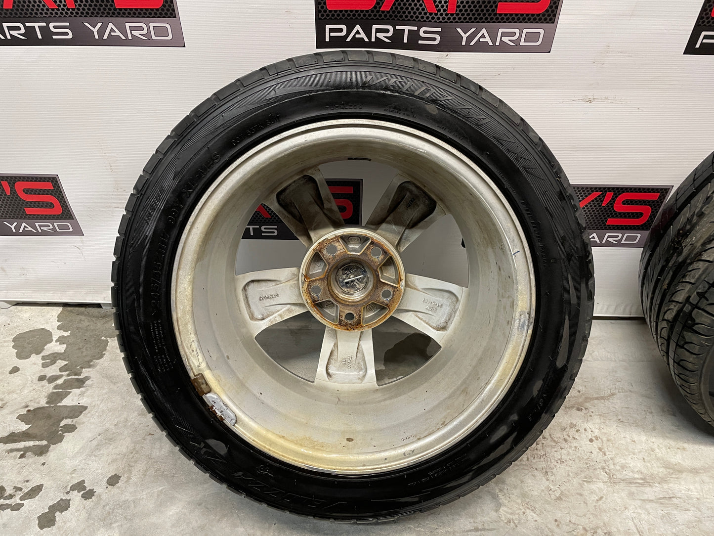 2004 Pontiac GTO Wheels and Tires 17X8 OEM
